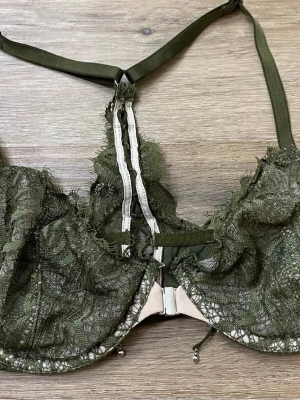Victoria’s Secret Very Sexy Underlined Demi Bra 34C – Olive Green Lace